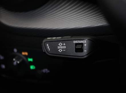 Audi - Q2