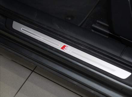 Audi - Q2
