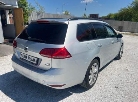 Volkswagen - Golf