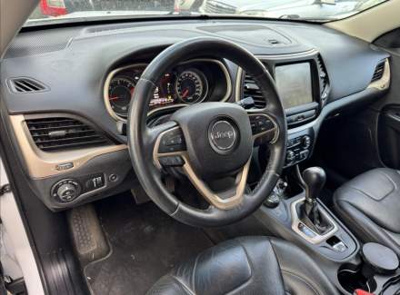 Jeep - Cherokee