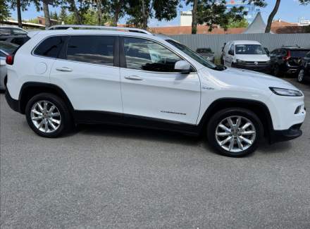 Jeep - Cherokee