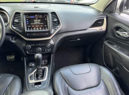 Jeep - Cherokee
