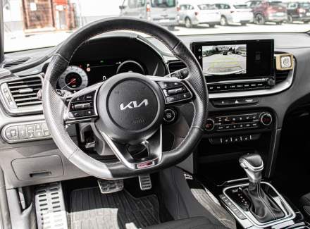 Kia - XCeed