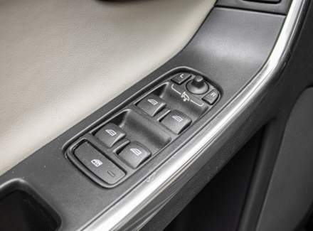 Volvo - XC60