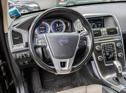 Volvo - XC60