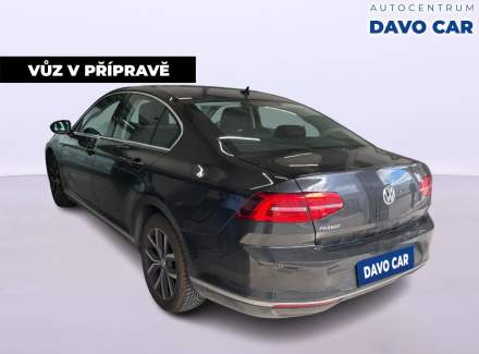Volkswagen - Passat