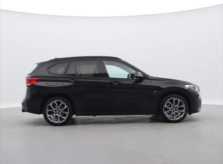 BMW - X1