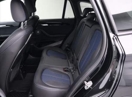 BMW - X1
