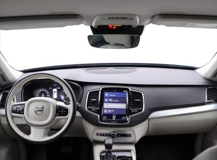Volvo - XC90