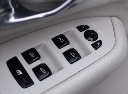Volvo - XC90