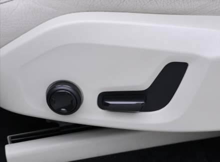 Volvo - XC90