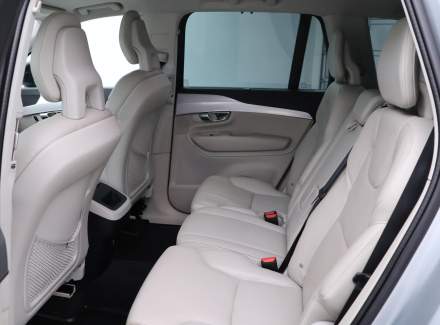 Volvo - XC90