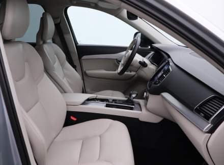 Volvo - XC90