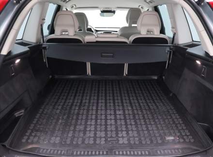 Volvo - XC90