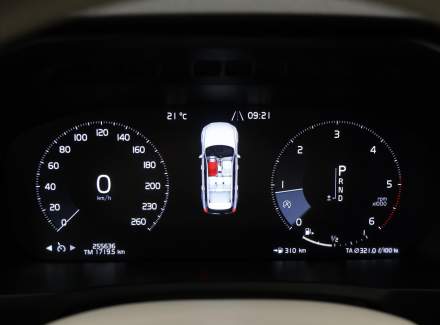 Volvo - XC90