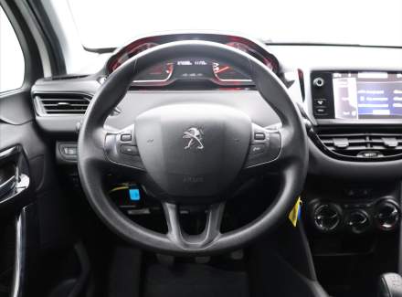 Peugeot - 208