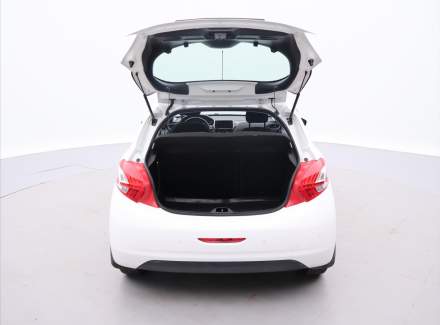 Peugeot - 208