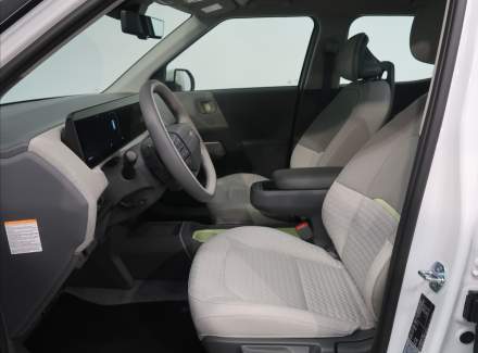 Kia - EV2
