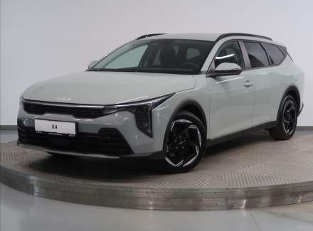 Kia - K4