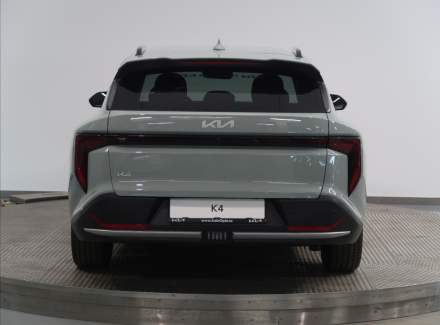 Kia - K4
