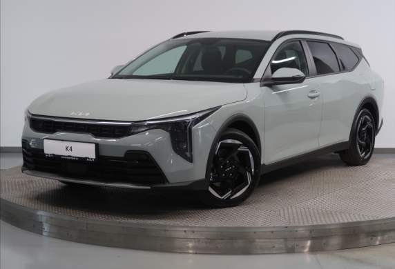 Kia - K4