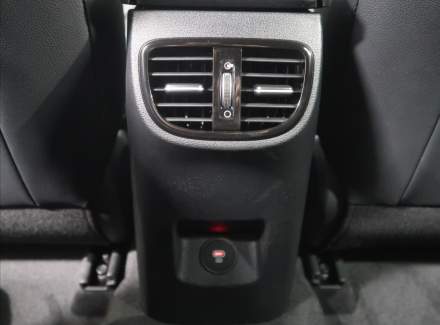 Kia - XCeed