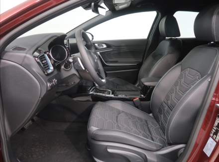 Kia - XCeed