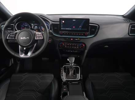 Kia - XCeed