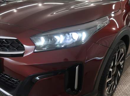Kia - XCeed