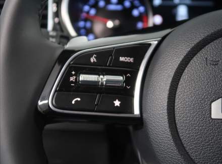 Kia - XCeed