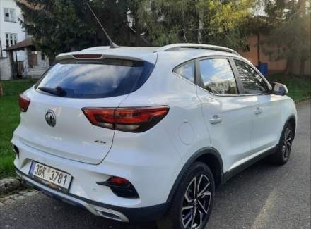 MG - ZS
