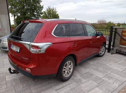 Mitsubishi - Outlander
