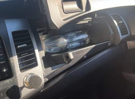 Mitsubishi - Outlander
