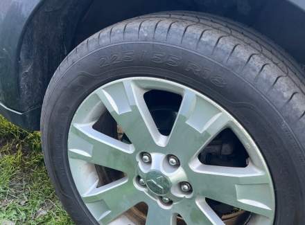 Mitsubishi - Outlander