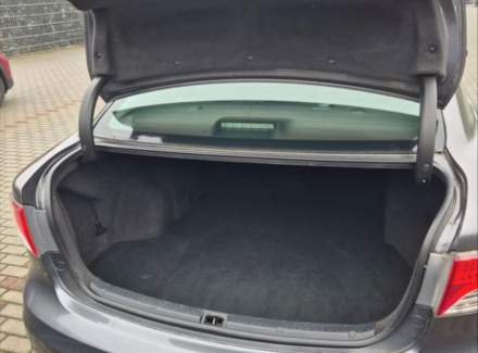 Toyota - Avensis