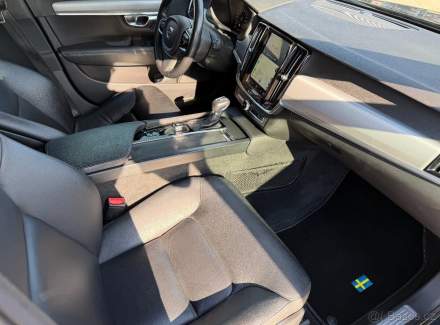 Volvo - V90