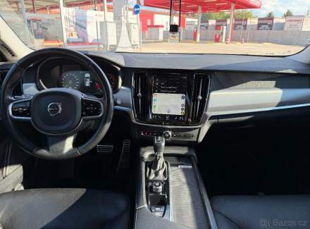 Volvo - V90