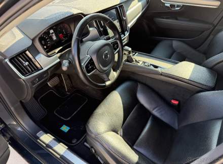 Volvo - V90