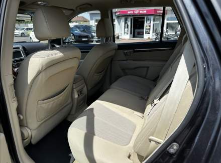 Hyundai - Santa FE