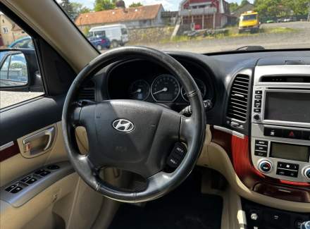 Hyundai - Santa FE