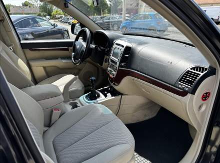Hyundai - Santa FE