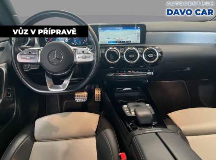 Mercedes-Benz - CLA