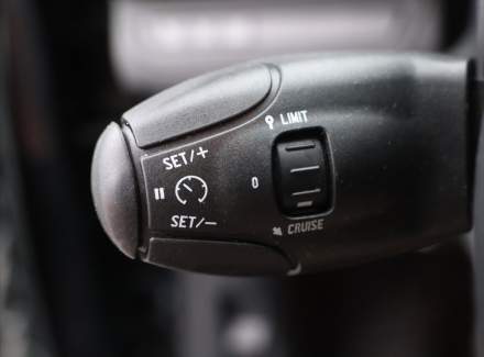 Peugeot - 2008