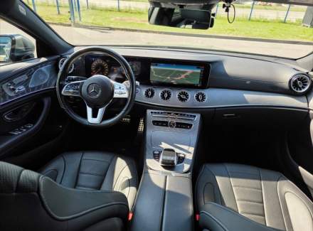 Mercedes-Benz - CLS
