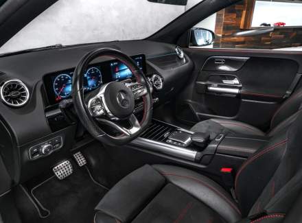 Mercedes-Benz - GLA