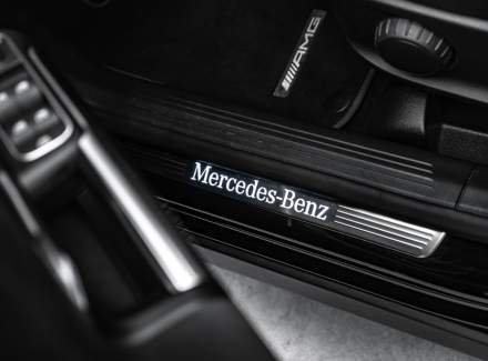 Mercedes-Benz - GLA