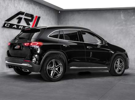 Mercedes-Benz - GLA