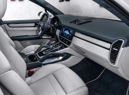 Porsche - Cayenne