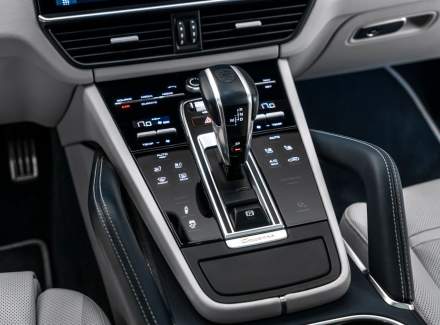 Porsche - Cayenne
