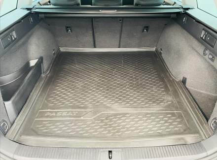 Volkswagen - Passat